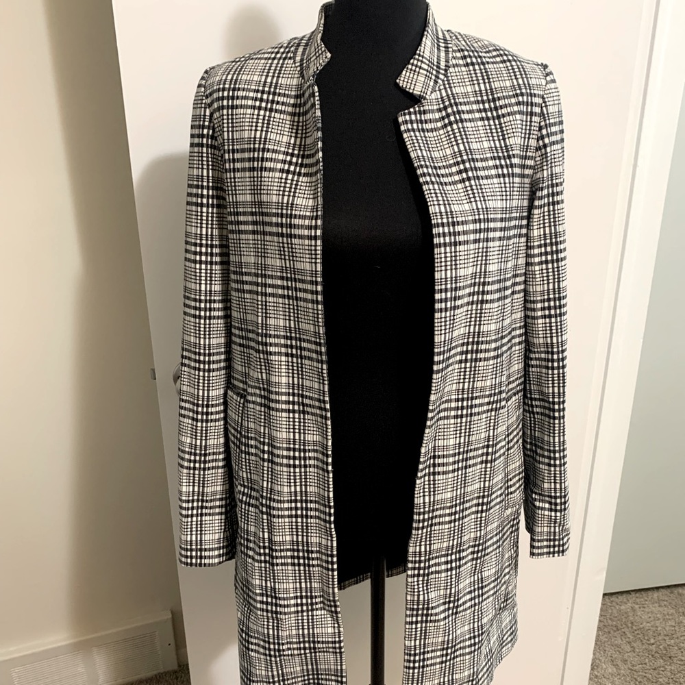 Medium Carolina Belle Jacket Black & White Long Sleeve